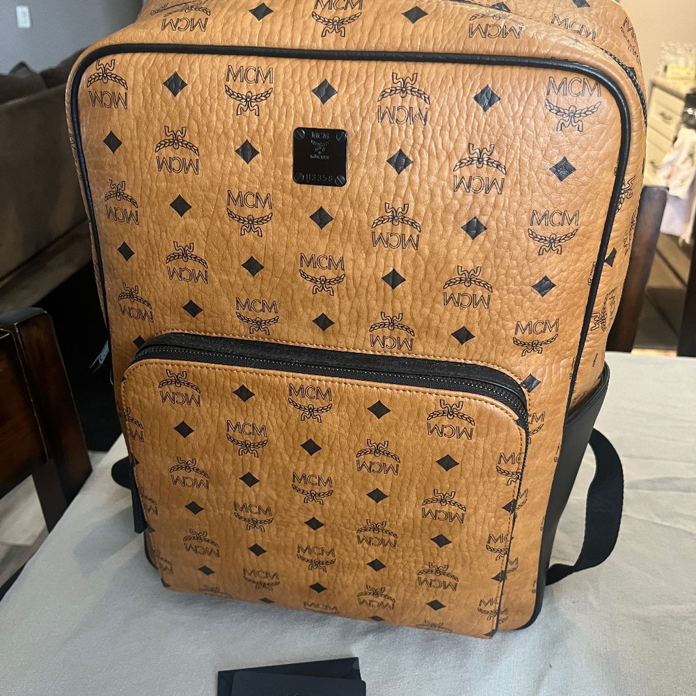 MCM Backpack Aren Visetos Medium Backpack